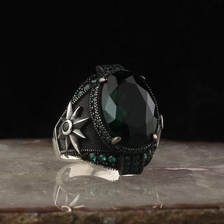 Tesbihevim | Men's Silver Ring with Green Zircon Stone - TryAladdin