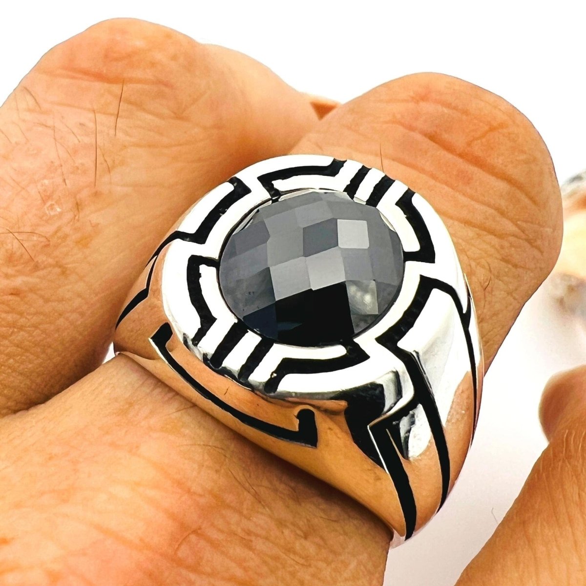 Black Onyx Men's Silver Ring - TryAladdin