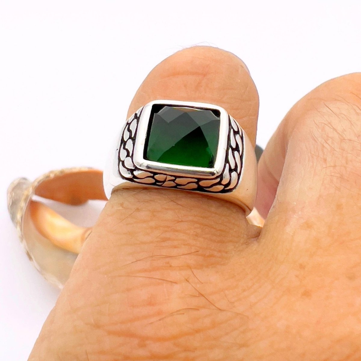 Emerald Squared Stone Ring Men - TryAladdin