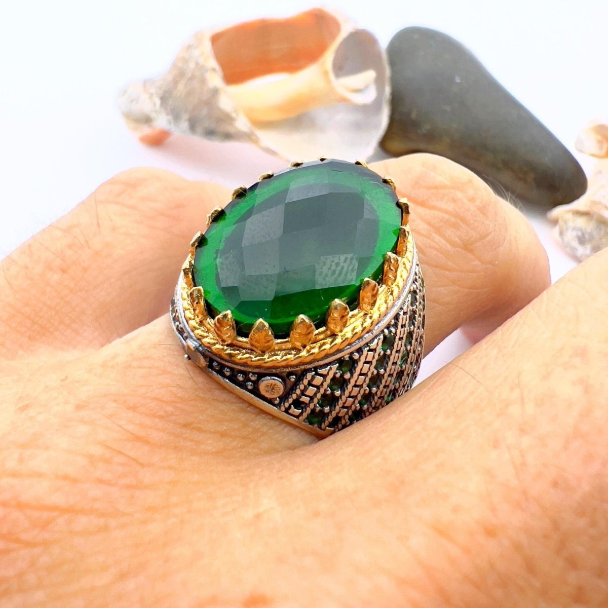 Green Oval Emerald Stone Men's Ring - TryAladdin