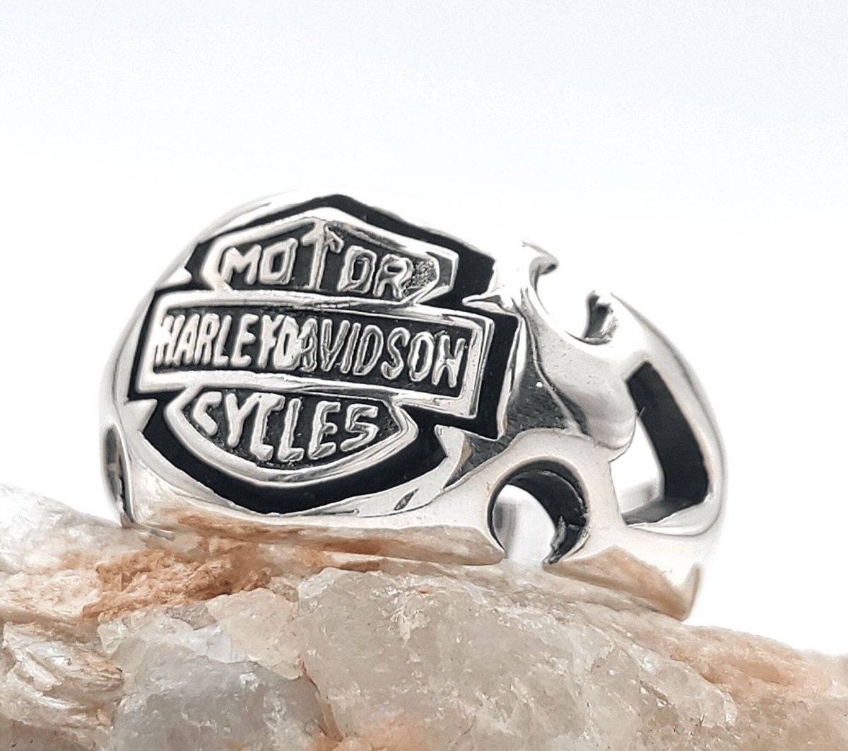 Harley Davidson Motorcycle Signet Ring - TryAladdin