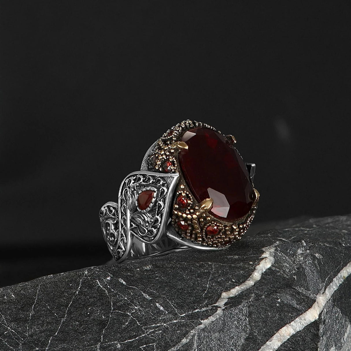 Tesbihevim | Men's Silver Ring with Red Zircon Stone - TryAladdin