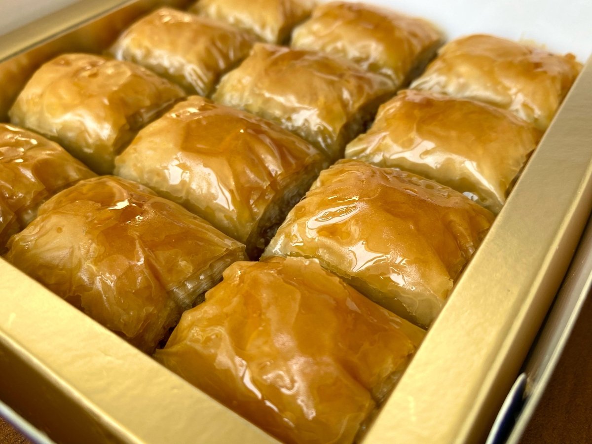 Koskeroglu | Special Prince Walnut Baklava (12 Pieces) - TryAladdin