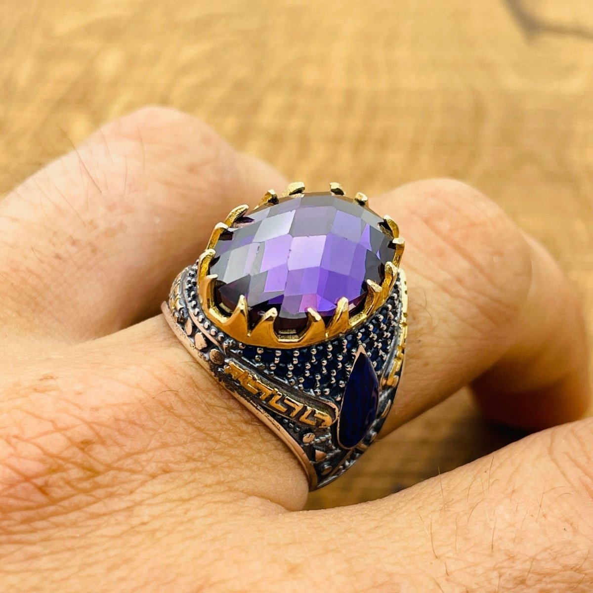 Men’s Amethyst Oval Ring - TryAladdin