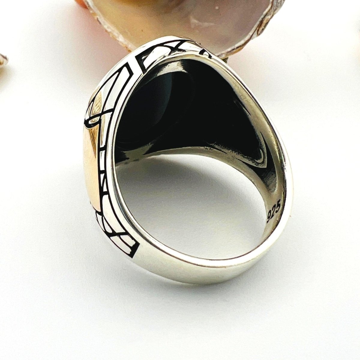 Men's Black Onyx Silver Ring - TryAladdin