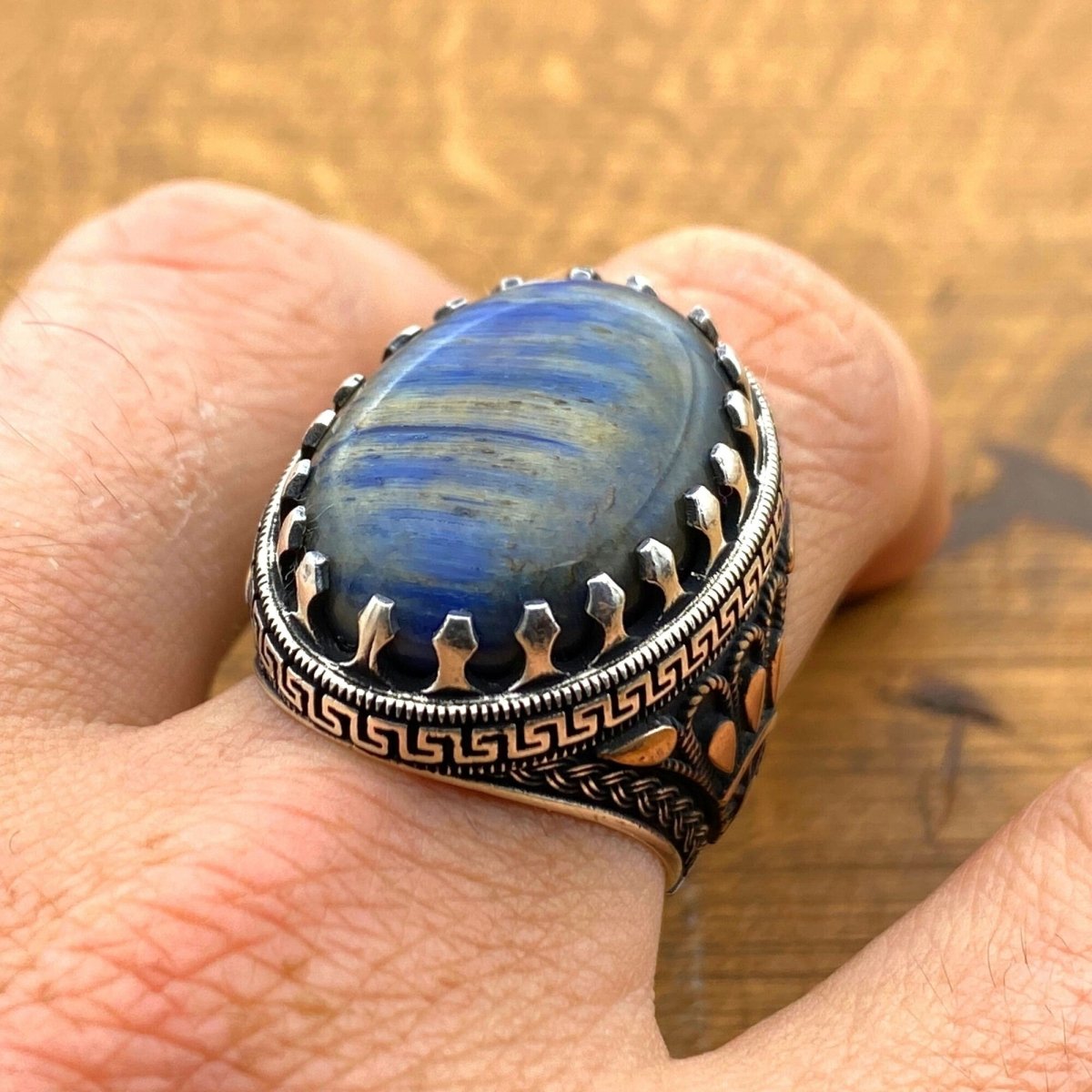 Men's Blue Lapis Lazuli Stone Silver Ring - TryAladdin