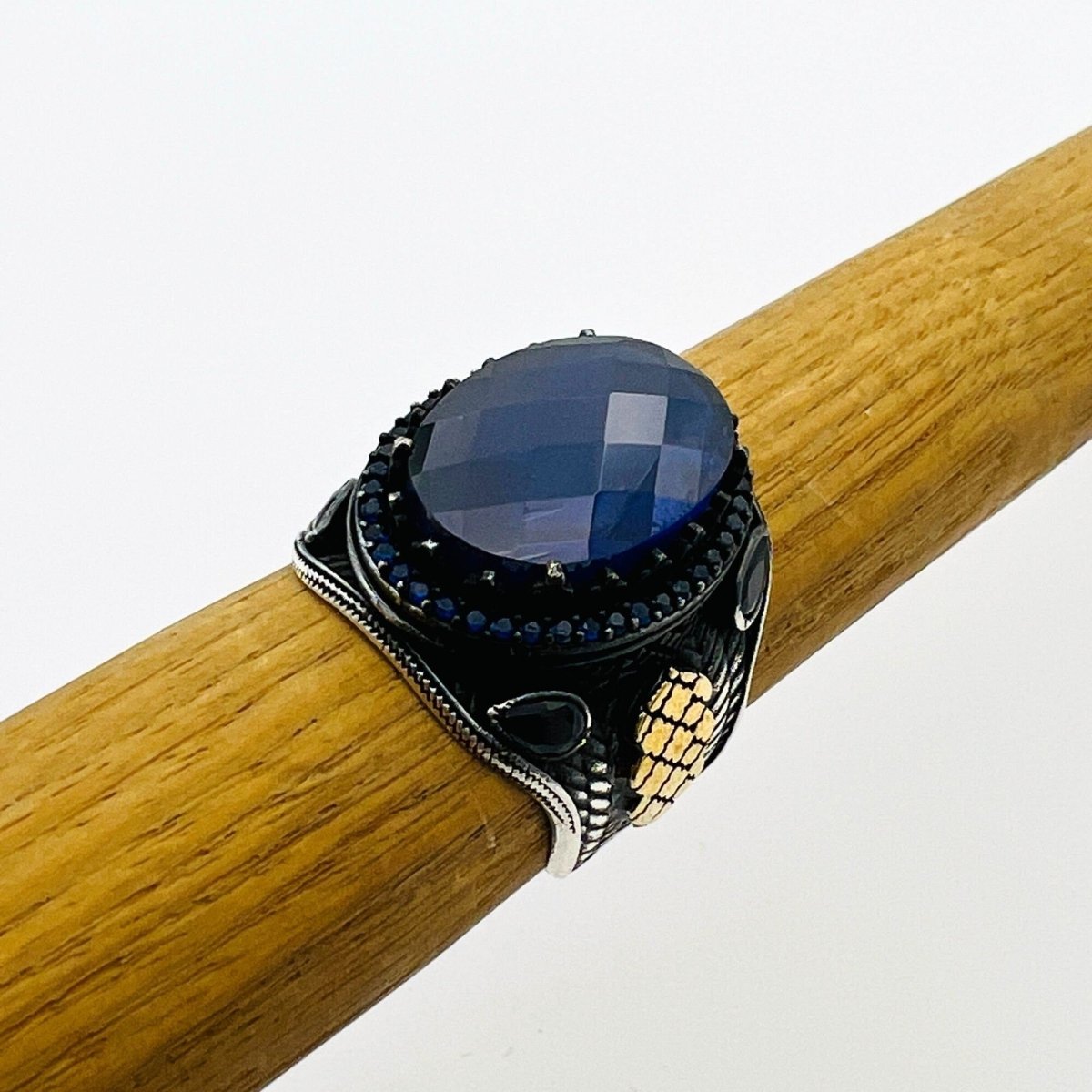 Men's Blue Sapphire Silver Ring - TryAladdin