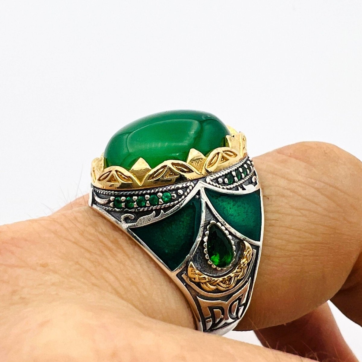 Men's Green Agate Silver Ring - TryAladdin