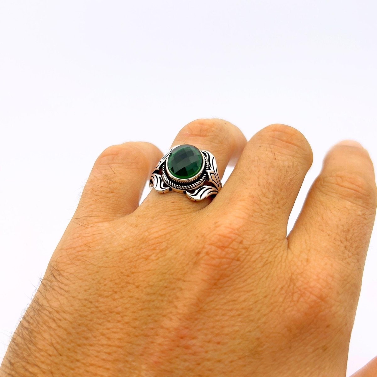 Men's Green Emerald Silver Ring - TryAladdin