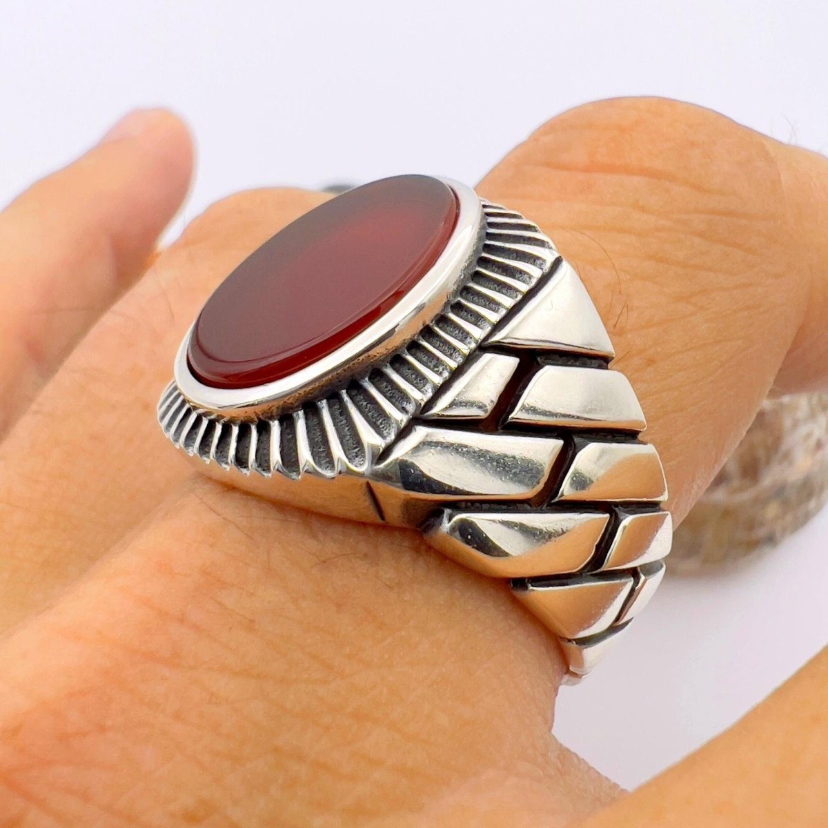 Men's Red Agate Stone Silver Ring - TryAladdin