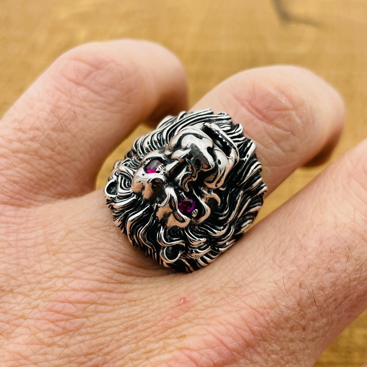 Men's Silver Lion Ring - TryAladdin