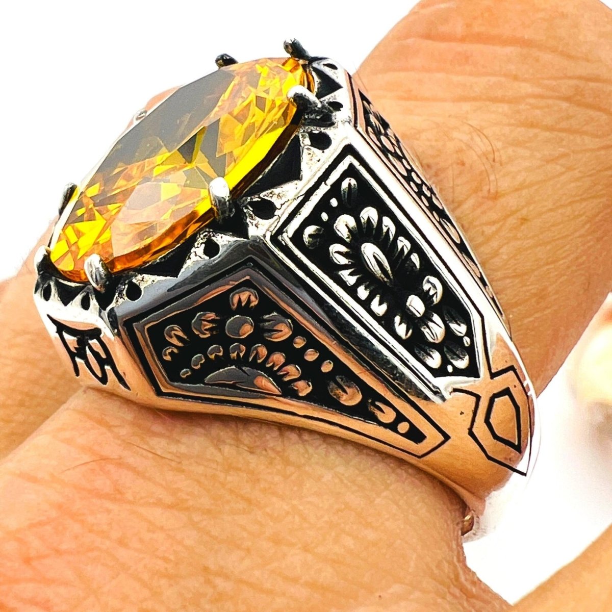 Men's Yellow Citrine Stone Silver Ring - TryAladdin