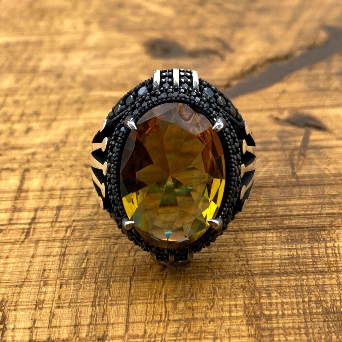 Men's Zultanite Color Changing Stone Silver Ring - TryAladdin