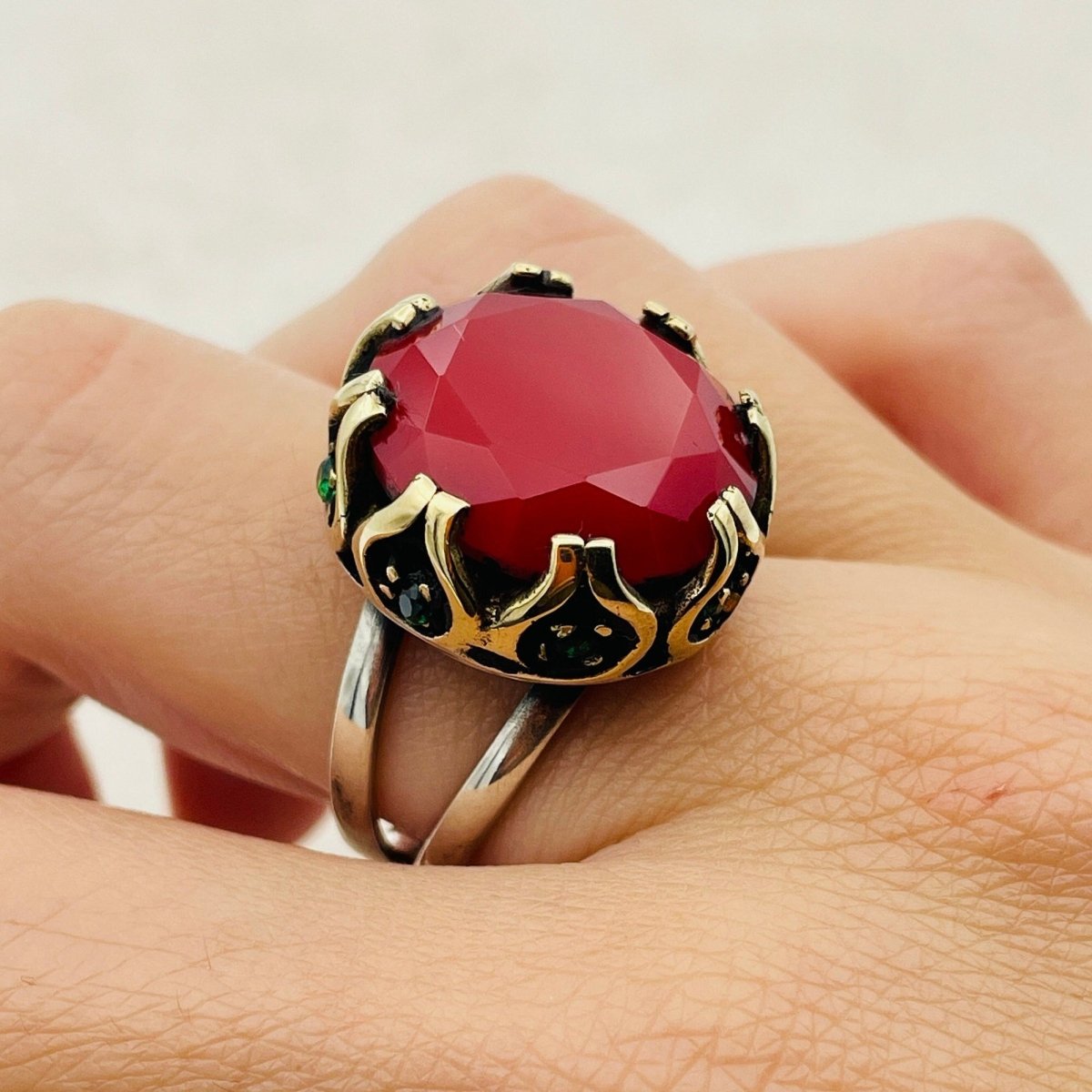 Oval Ruby Stone Women's Ring - TryAladdin