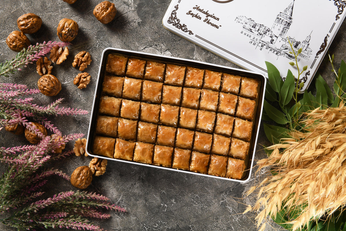 Asi | Special Mini Baklava with Walnut in Gift Metal Box - TryAladdin