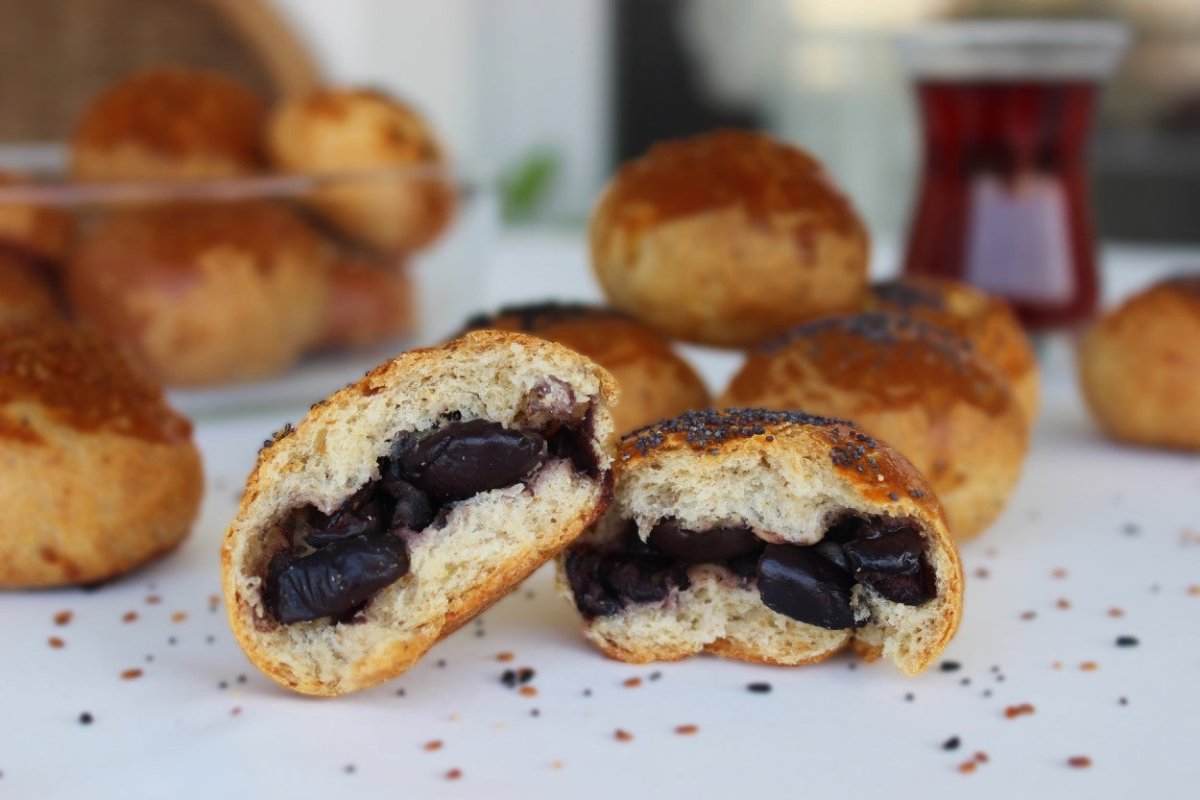 Turkish Pastry - Pogaca with Olives - TryAladdin