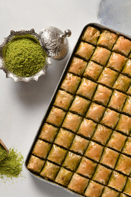 Asi | Special Mini Baklava with Pistachio Tray - TryAladdin