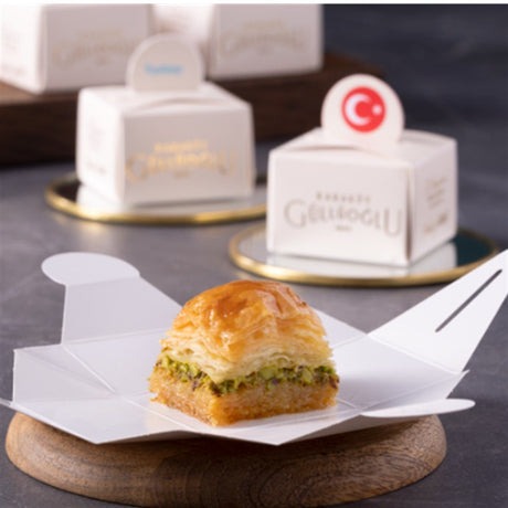 Karakoy Gulluoglu | 10 Pieces of Pistachio Baklava in Individual Gift Boxes - TryAladdin